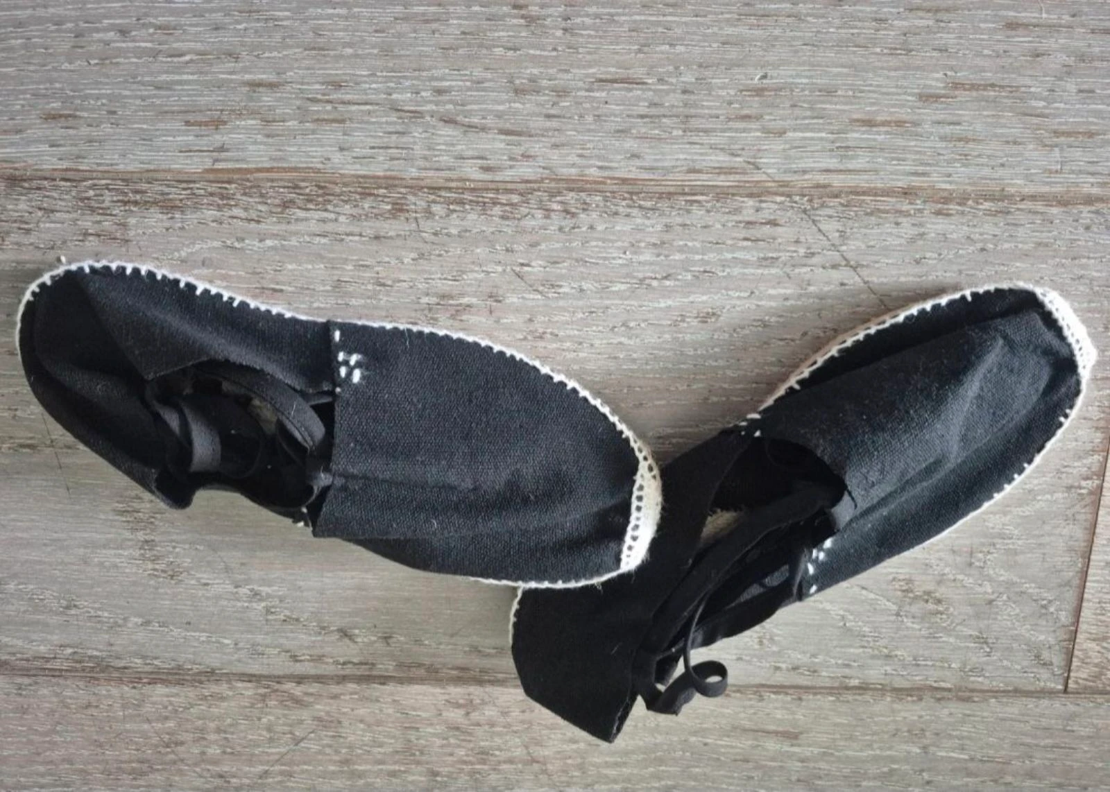 Zwarte platte espadrilles met bandjes. Handgenaaid. Maat 39 – photo 2
